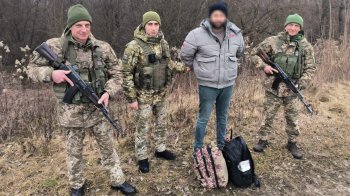 Львівські прикордонники затримали турка під виглядом рибака