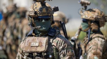 Поповнення обмінного фонду: українські військові врятували п’ятьох окупантів на Херсонщині (відео)