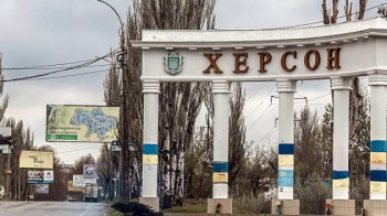 Вночі росіяни обстріляли Херсон із танків