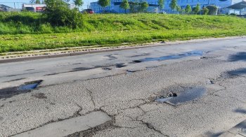 Асфальт здерли і так залишили: львів’яни просять перевірити якість ремонту дороги на Сихові (фото)