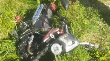 На Самбірщині 15-річні водій мотоцикла та пасажирка потрапили у ДТП