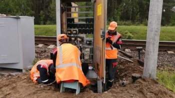 У Ленінградській області РФ підпалили релейну шафу на залізниці
