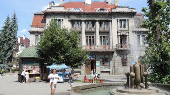 У Бродах реставрують будівлю Празького банку