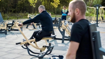 У госпіталі ветеранів війни у Винниках облаштували тренажерні майданчики