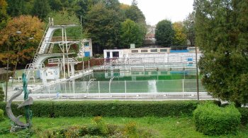 Львівська міськрада забере у власність басейн "Динамо" на Стуса для капітального ремонту