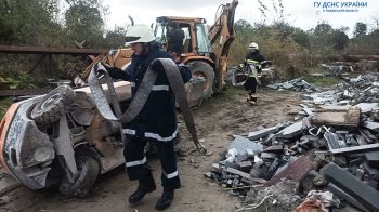 На 54-річного мешканця Львівщини впав автонавантажувач, чоловік загинув