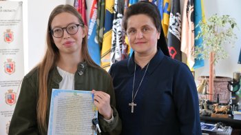 Мати-вихователька допомогла придбати квартиру дівчині на Львівщині