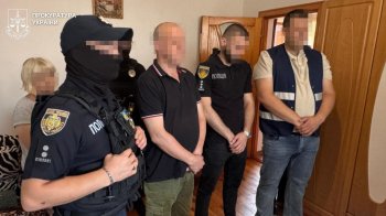 На Львівщині прийомний батько систематично ґвалтував 14-річну доньку