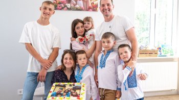 Подружжя із Суховолі взяло на виховання чотирьох дітей-сиріт