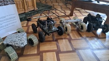 БПЛА та самохідні платформи: у Львові презентували розробки для військових на фронті