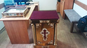 Вивозив мощі 80 святих: на українському кордоні спіймали молдаванина