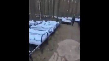 Казарма в лісі просто неба і ржаві автомати: як відбувається мобілізація в рф (відео)