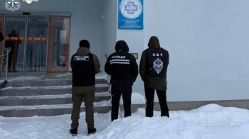 Заступника директора Новояричівської лікарні підозрюють в організації схеми для 80 ухилянтів