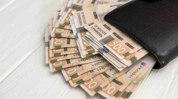На Львівщині жінку ошукали на 327 тис. грн під приводом купівлі квитка на поїзд
