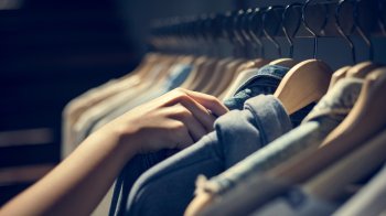 У Львові чоловіка засудили на 5 років за крадіжку одягу з магазину ZARA