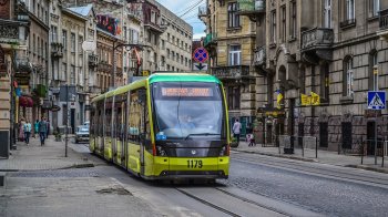 Міська рада Львова перенесла підвищення тарифів на проїзд у трамваях і тролейбусах до вересня