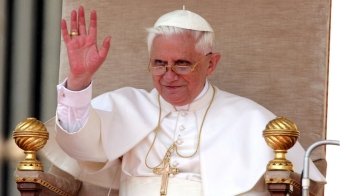 Прощання з Бенедиктом XVI: коли охочі зможуть віддати шану колишньому понтифіку