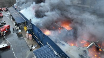 У Нікополі  росіяни влучили у торговельний центр