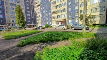 На Сихові двічі перепродали будівлю автомийки, якої не існує