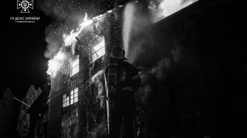 Горить будинок на львівщині