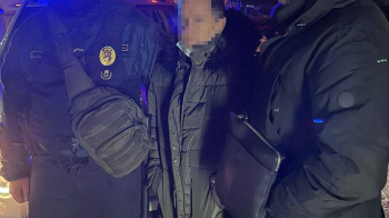 Поліція затримала чоловіка, що чіплявся до другокласниці львівської школи