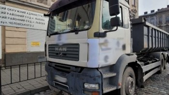 У Львові на перехресті Городоцької та Хотинської фура збила 75-річну жінку