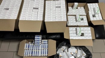 Водій намагався провезти у Краковці контрабанду ліків на 1 млн грн