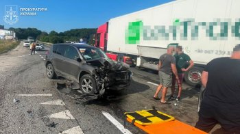 У поліції розповіли деталі потрійної ДТП на об’їзній Львова