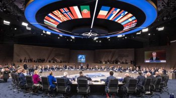 Підвісний міст НАТО