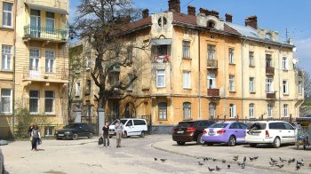 У Львові обговорили майбутнє площі князя Святослава: відбулася виїзна зустріч з мешканцями