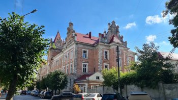 Суддю Самбірського міськрайонного суду звільнили у відставку