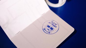 На вокзалах у Львові ставитимуть різдвяний штамп у “Паспорті мандрівника”