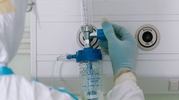 У львівського благодійного фонду розібрали усі кисневі концентратори: чому вони потрібні хворим