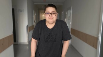 Львівські лікарі прооперували підлітка з аномальною крихкістю кісток через хворобу нирок