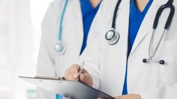 Роз‘єднали півкулі мозку: львівські медики врятували 8-річного хлопчика з епілепсією від судом