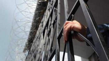 Трьом львів’янам загрожує до 10 років ув’язнення за збут наркотиків