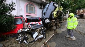 На популярному туристичному острові в Італії стався зсув: понад десяток людей зникли безвісти