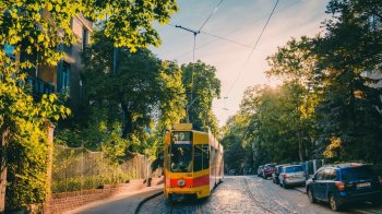Частину складного перехрестя у Львові закриють для авто на 4 дні