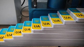На Львівщині понад півтора десятка автовласників змінили номерні знаки з літерами «Z» i «V»