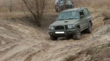 Військовим дозволили списувати пальне та запчастини для авто з гуманітарної допомоги