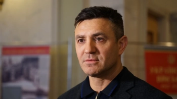 У Брюховичах нардепа Миколу Тищенка вдарили по шиї та погрожували йому розправою