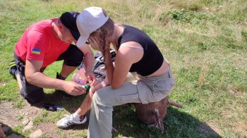 Травмована туристка