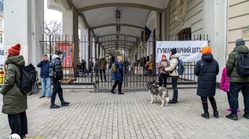 Львівщина щодня відправляє понад тисячу тонн допомоги областям, де йде війна