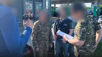На Львівщині викрили підполковника на переправлення ухилянта через кордон за 15 тис. євро