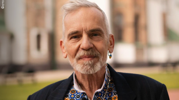 Німецький стиліст, який щодня робить селфі на підтримку України, відвідав Київ