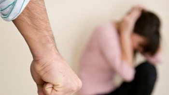 На Львівщині психічнохворий чоловік під наркотиками побив та пограбував працівницю ЦНАПу