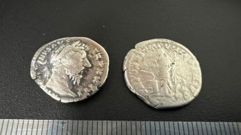 З України намагались вивезти монети, яким 2 тис. років