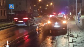 У Львові водій Renault збив на пішохідному переході 13-річну дівчину
