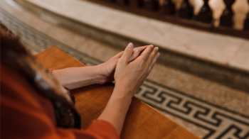 Прощена неділя: традиції, заборони та як правильно просити прощення