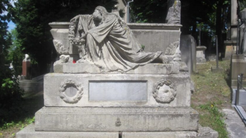 Реставрація на Личаківському цвинтарі